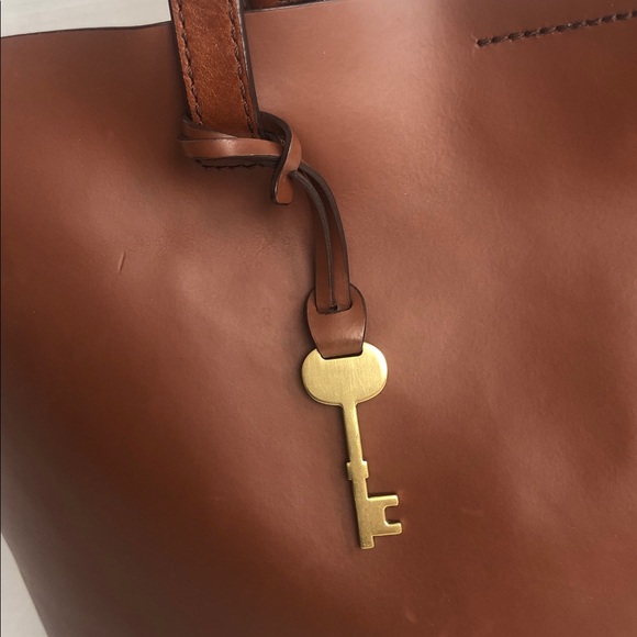 FOSSIL Brown Leather Tote and Wallet - Picture 2 of 9